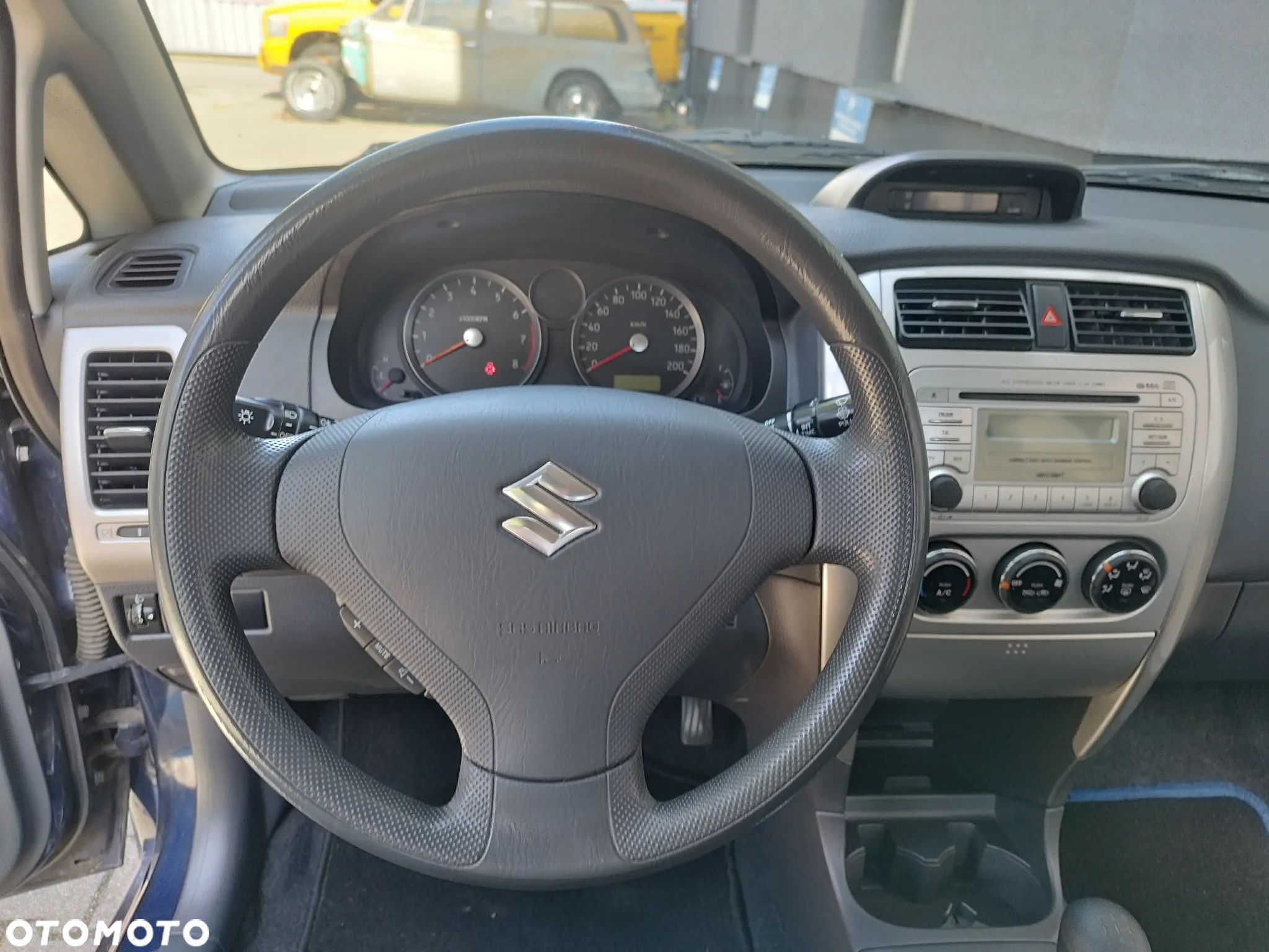Suzuki Liana 1.6 - 30