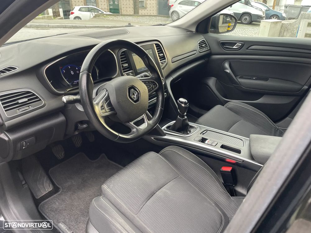 Renault Mégane Sport Tourer 1.5 dCi Intens - 18