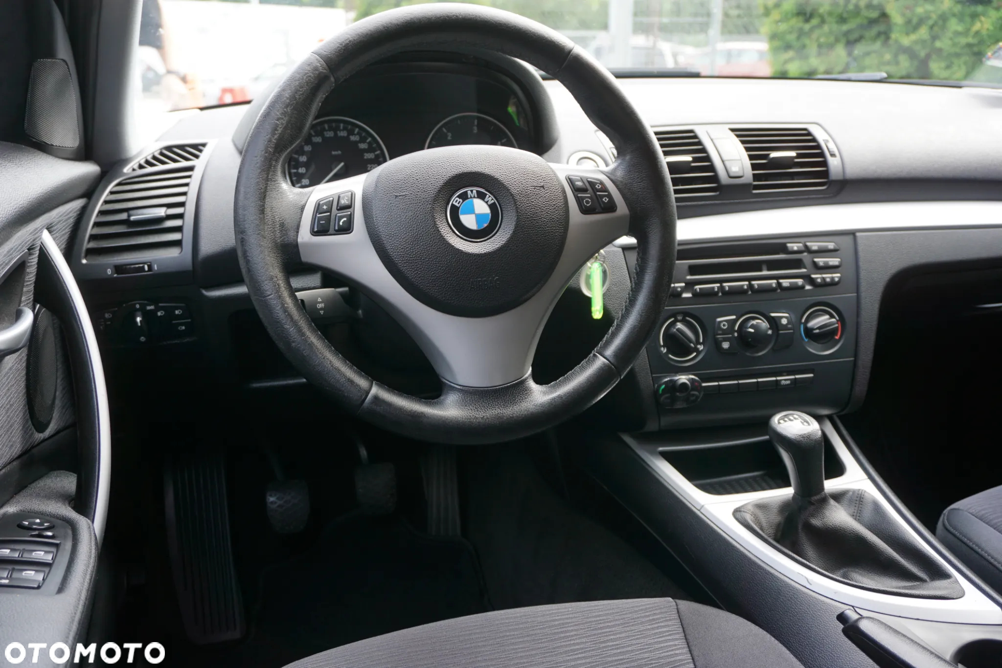 BMW Seria 1 120d - 10
