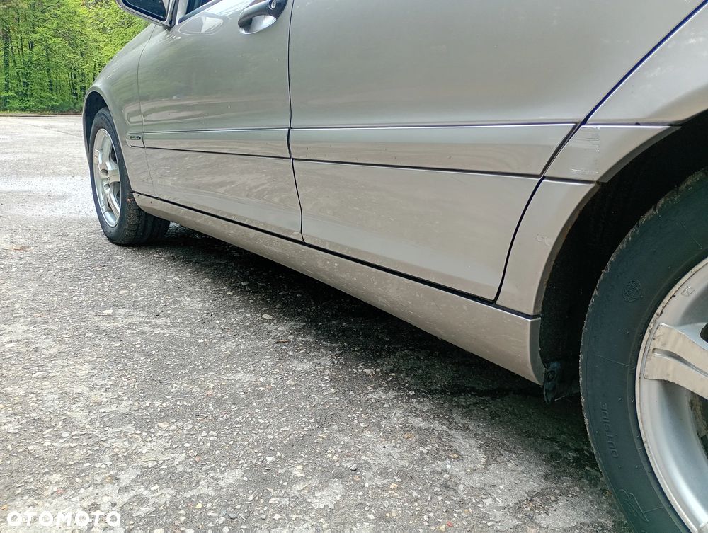 Mercedes-Benz Klasa C 220 T CDI Elegance - 4