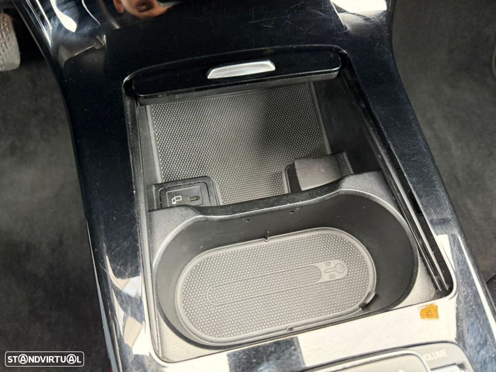 Mercedes-Benz CLA 180 - 35