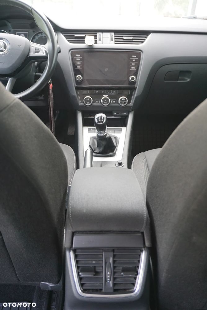 Skoda Octavia 1.4 TSI Ambition - 18