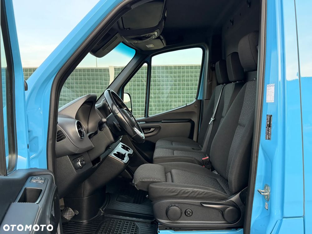 Mercedes-Benz SPRINTER // 319 CDI // 3.0 V6 190 KM // AUTOMAT // MAŁY PRZEBIEG //  BEZWYPADKOWY // L2H1 // FULL LED // SALON PL // 1 WŁ // - 33