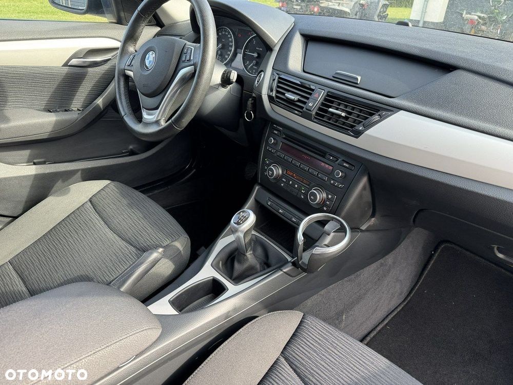 BMW X1 sDrive18d xLine - 26