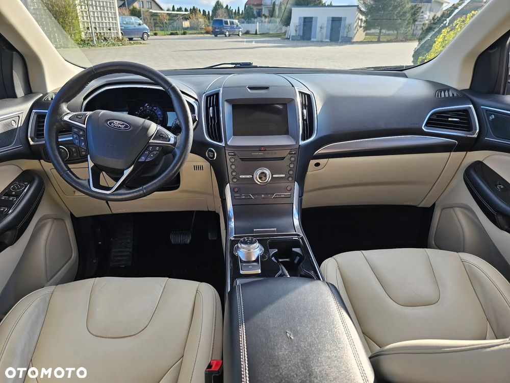 Ford Edge - 13