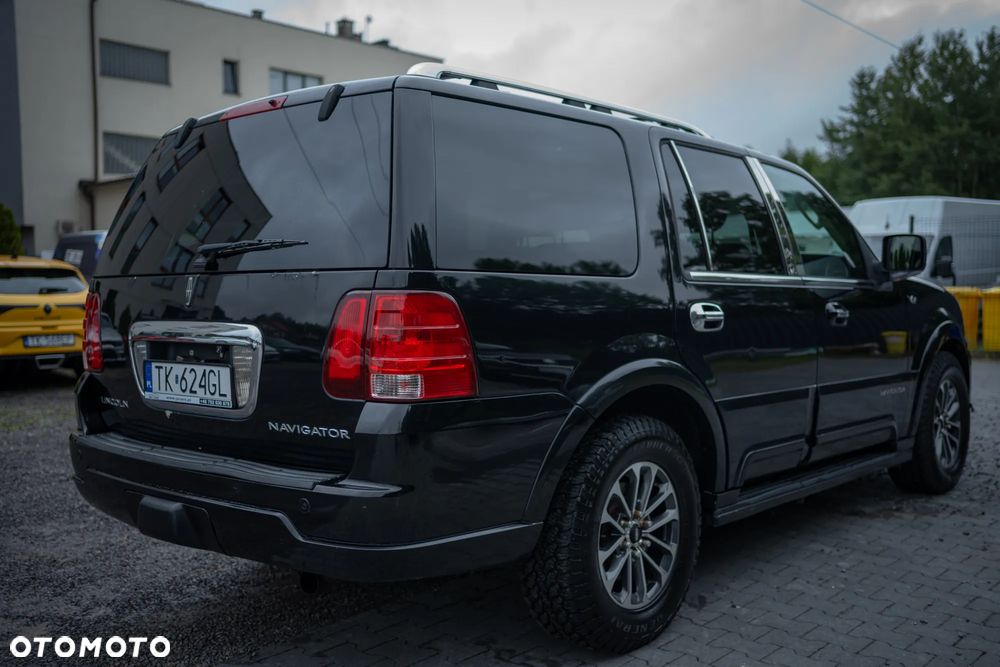 Lincoln Navigator 5.4 4WD - 30