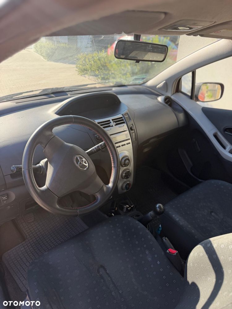 Toyota Yaris 1.0 Terra A/C - 11