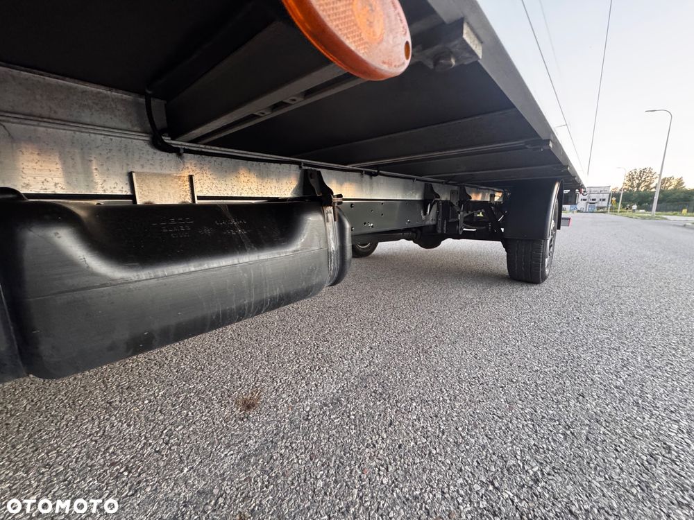 Iveco Daily 35s18 3.0 Kontener z Windą drzwi boczne - 20