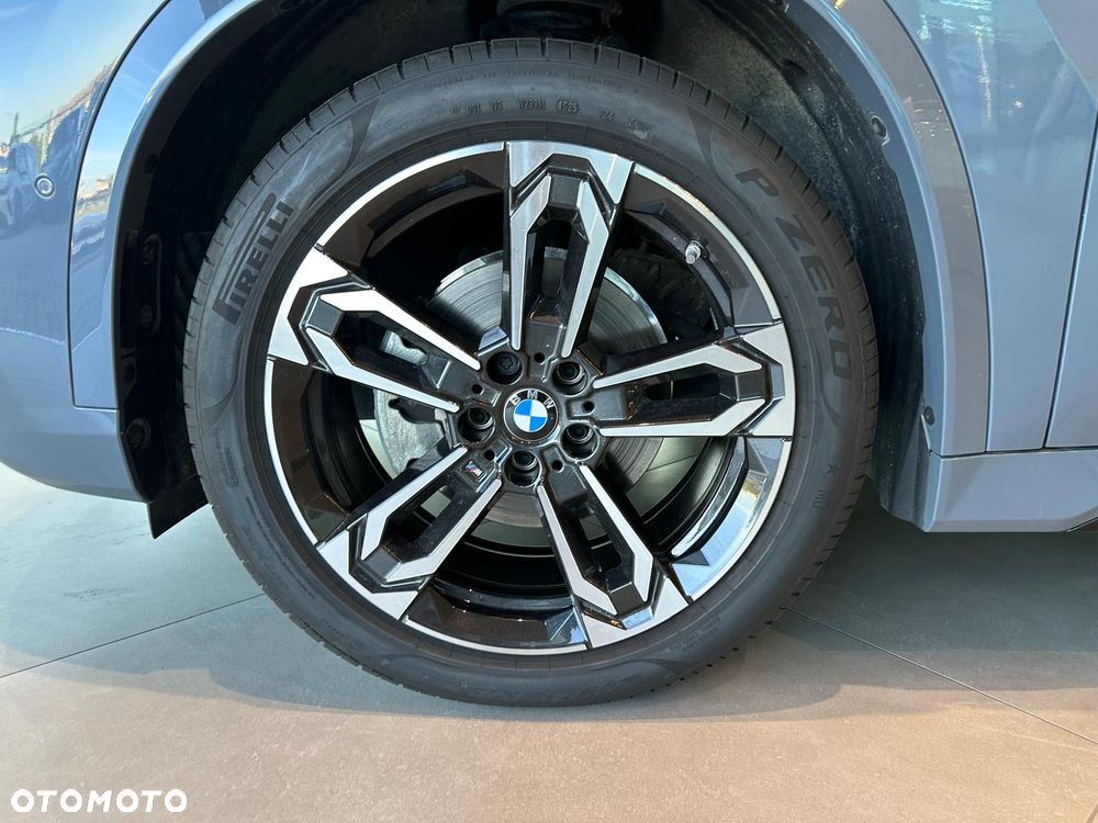 BMW X1 sDrive18d xLine - 11