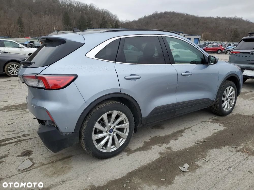 Ford Escape 2.0 EcoBoost AWD Titanium - 4