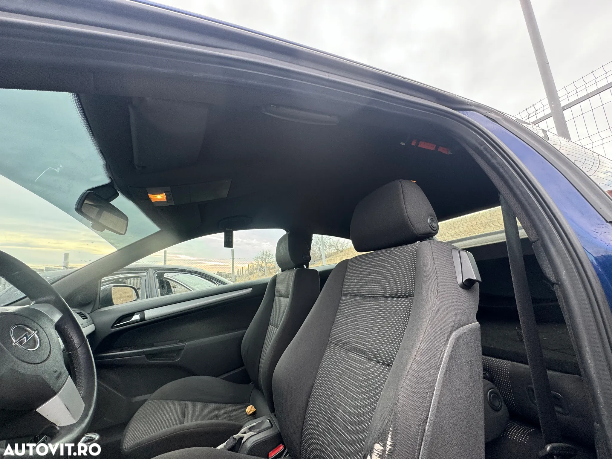 Dezmembram Opel Astra H GTC z16xep - 8