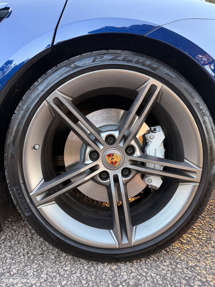 Porsche Taycan Sport Turismo 4S - 25