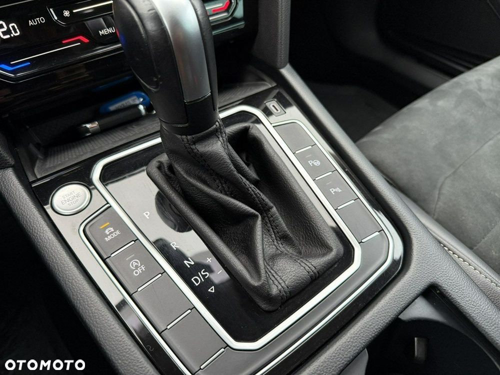 Volkswagen Passat - 10