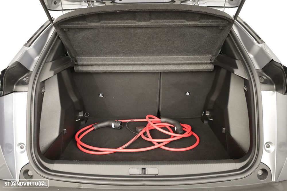 Peugeot e-2008 54 kWh Allure - 24