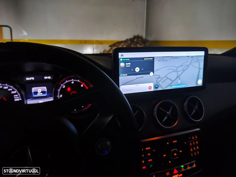 Mercedes-Benz CLA 180 d BlueEFFICIENCY Edition - 13