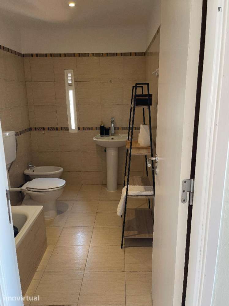 Apartamento com 1 quartos - localizado em Arroios Lisbon - Grande imagem: 2/26