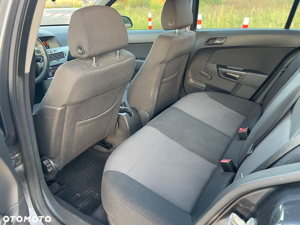 Opel Astra 1.6 Enjoy - 14
