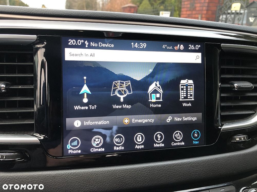 Chrysler Pacifica - 17