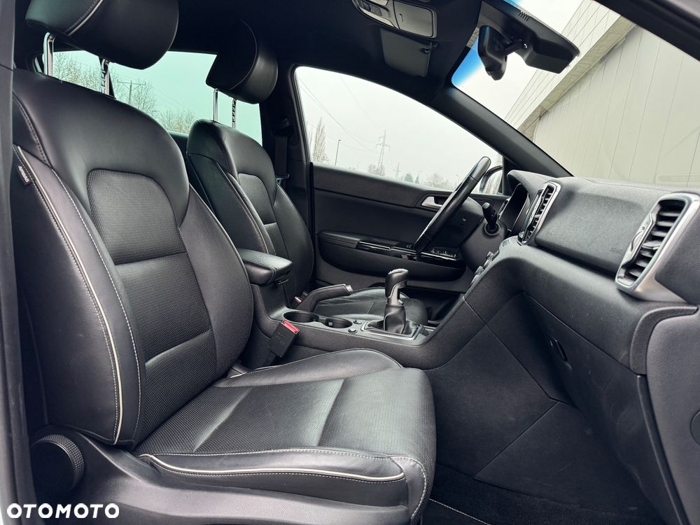 Kia Sportage 1.6 T-GDI AWD GT Line - 17