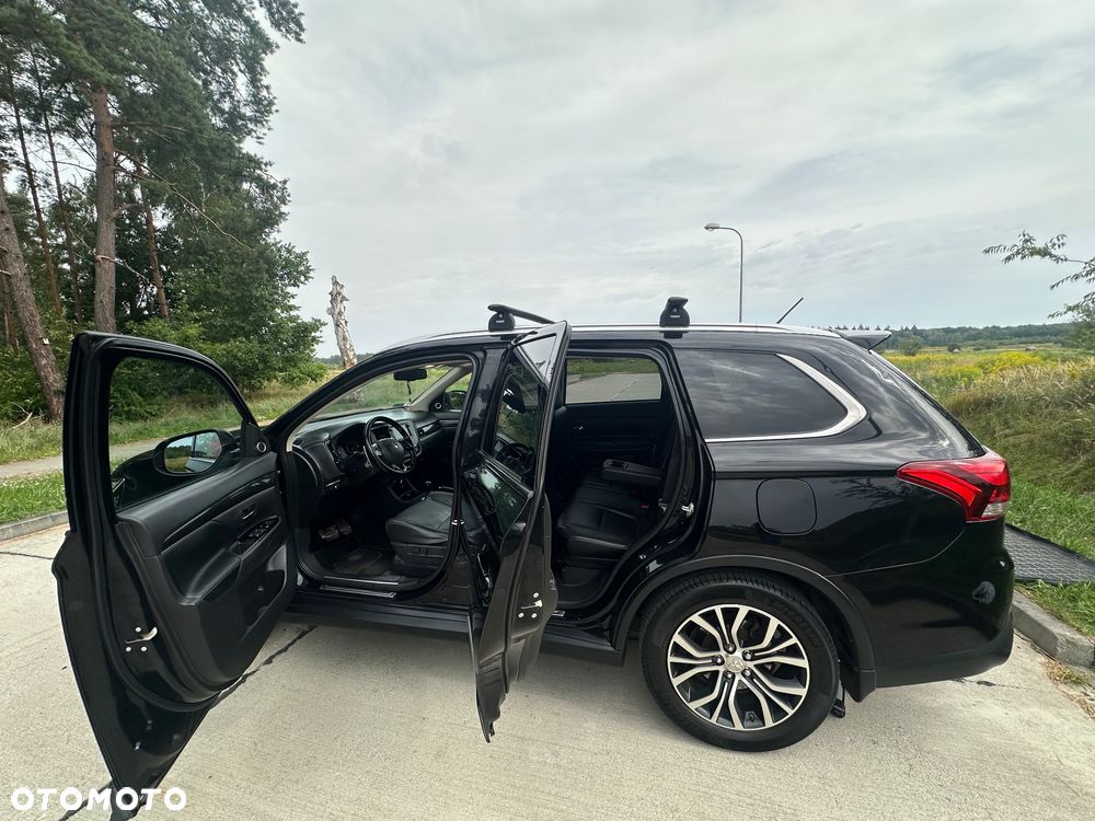 Mitsubishi Outlander 2.0 Instyle Navi 4WD CVT - 13