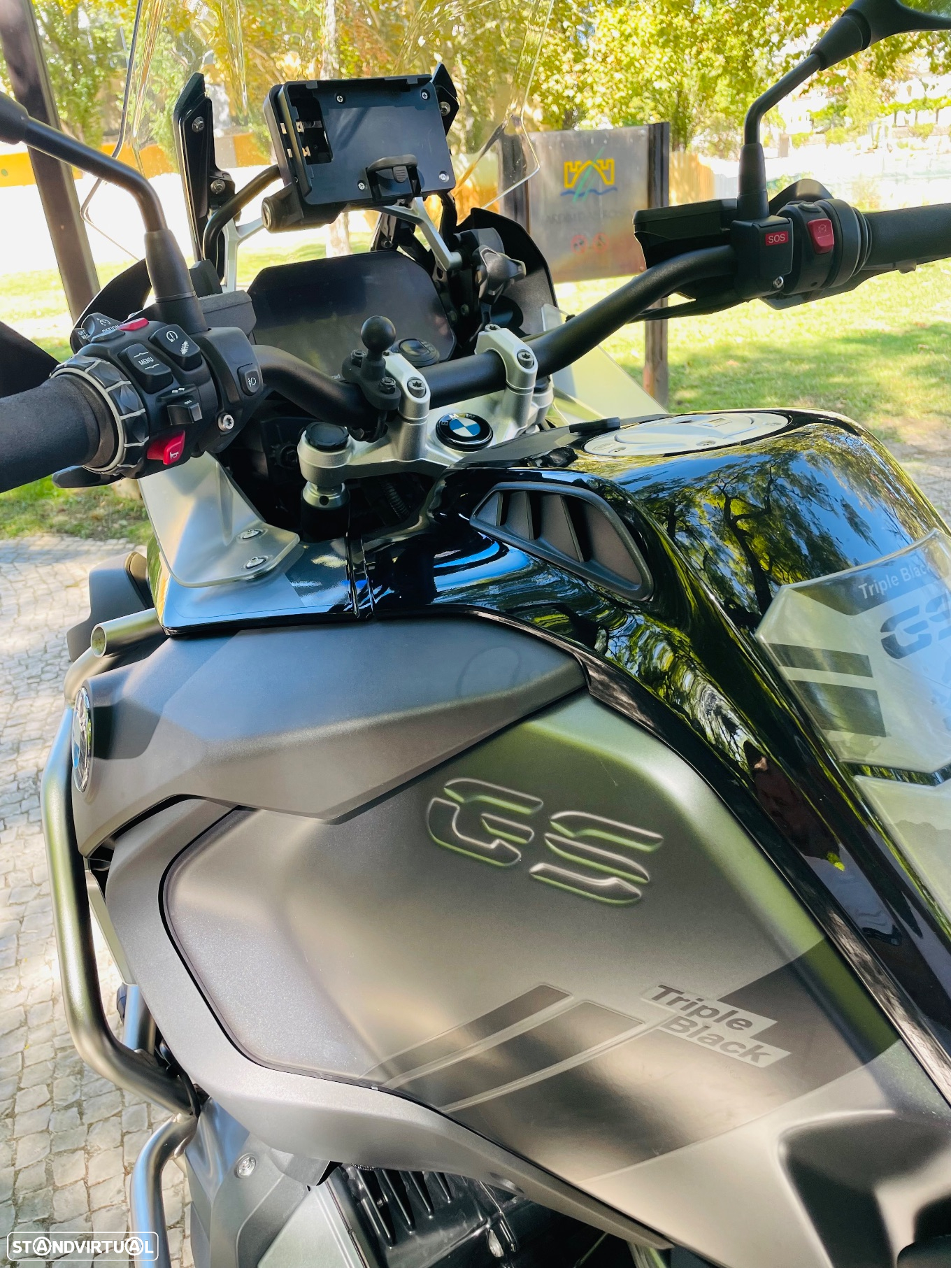 BMW R 1250 GS Adventure Triple Black - 10