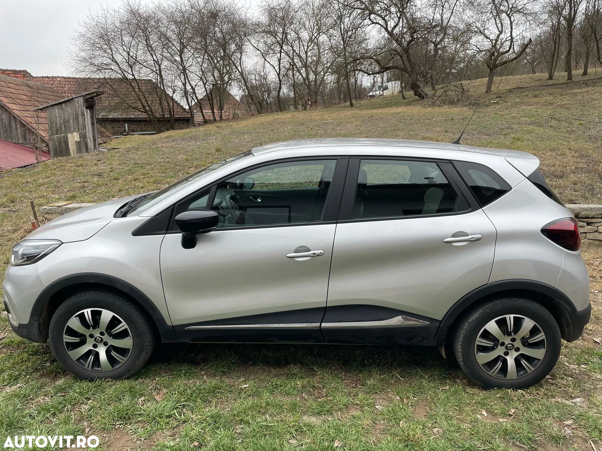 Renault Captur - 1
