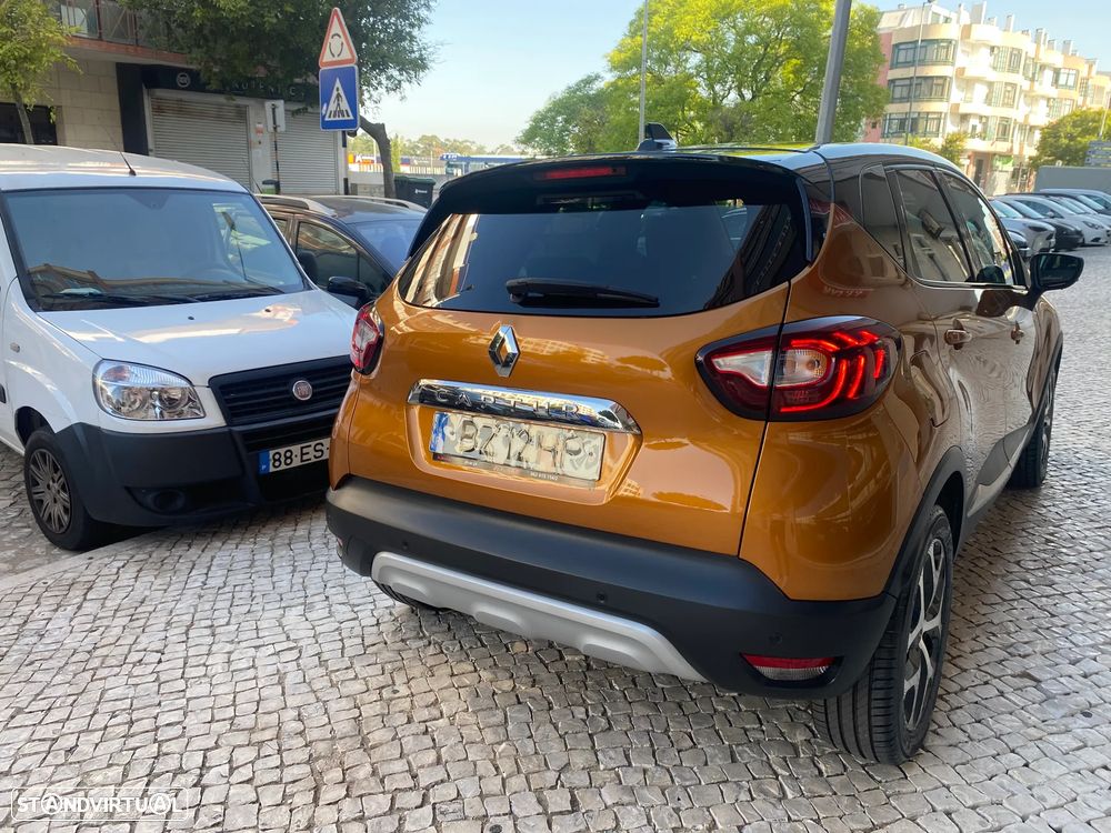 Renault Captur - 22