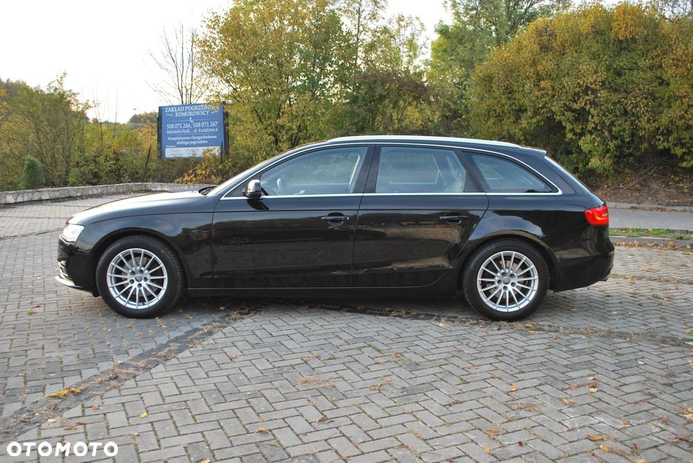 Audi A4 Avant 2.0 TDI DPF quattro S tronic Attraction - 4