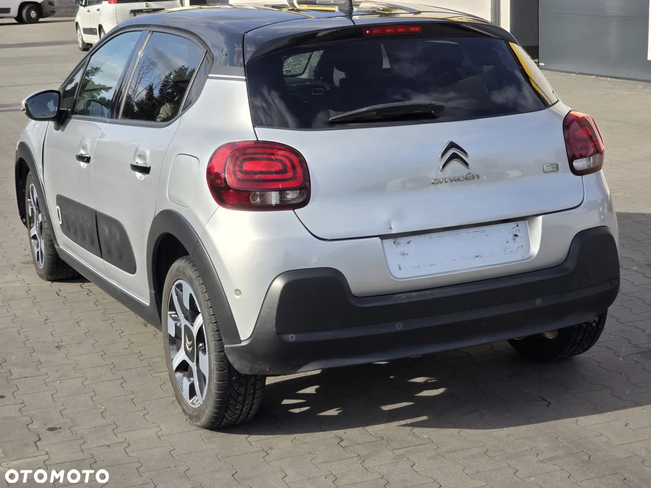 Citroën C3 1.2 PureTech Shine S&S EAT6 - 4