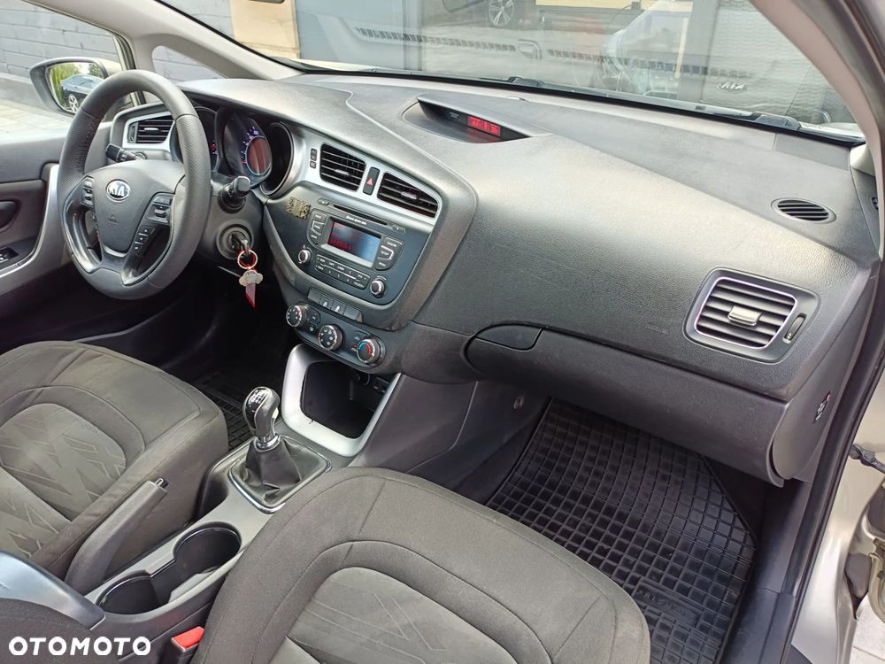 Kia Ceed Cee'd 1.6 CRDi M - 17