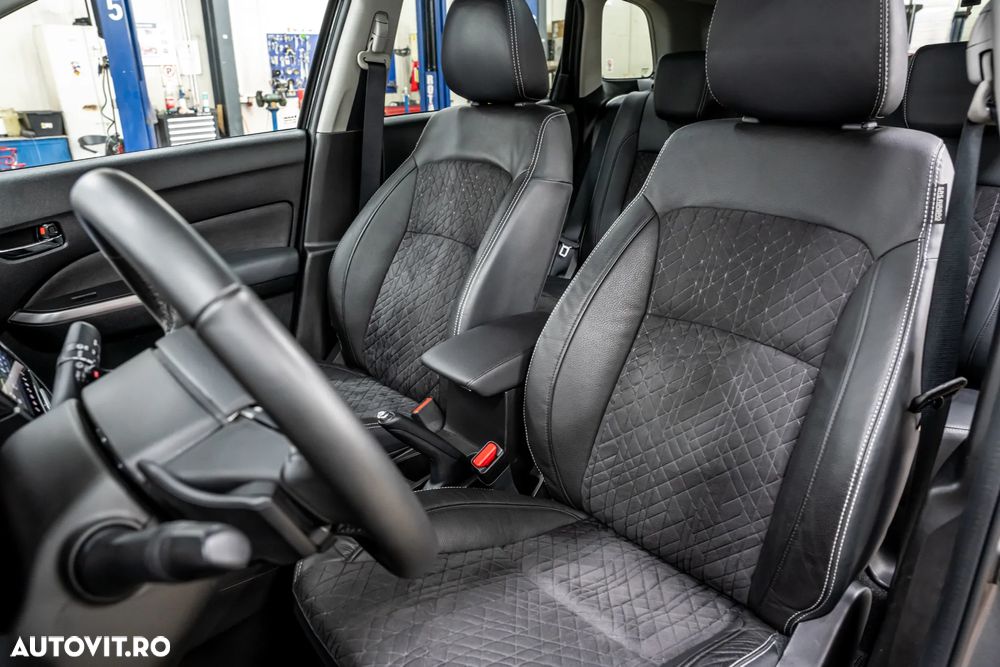 Suzuki Vitara 1.5 AllGrip HEV Luxus - 21