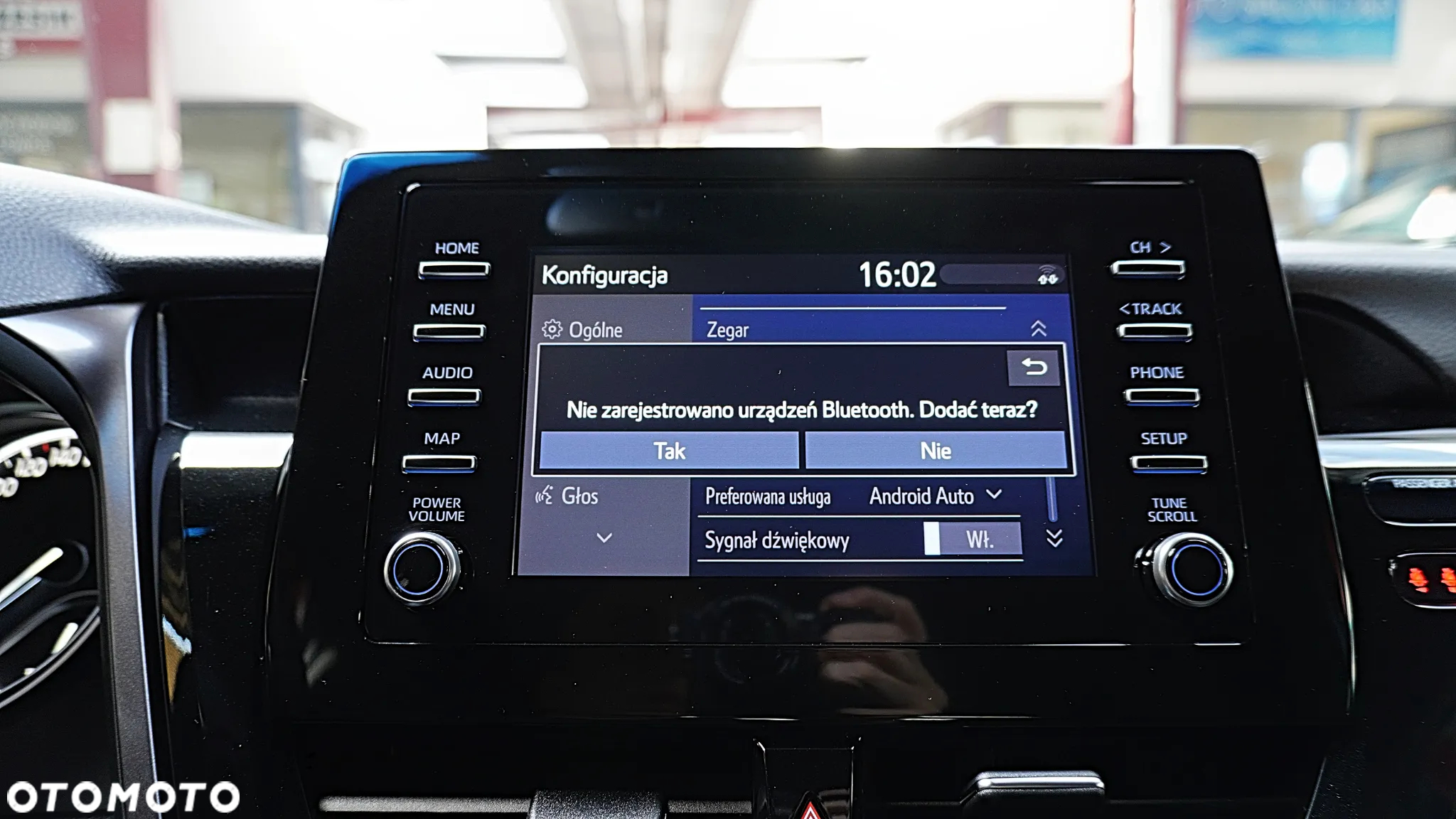 Toyota Camry 2.5 Hybrid Comfort CVT - 25