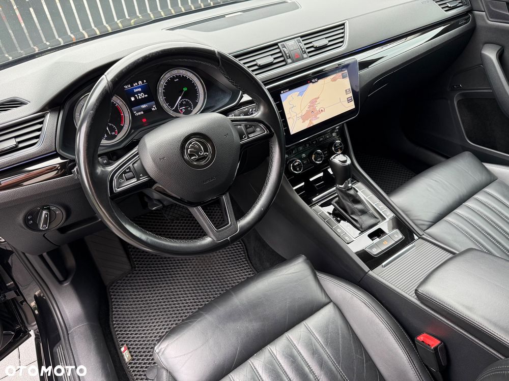 Skoda Superb 1.8 TSI L&K DSG - 17