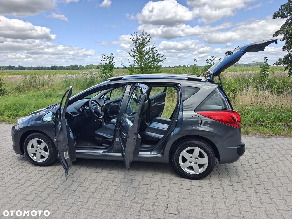Peugeot 207 - 28