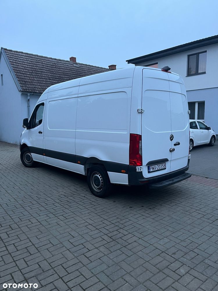 Mercedes-Benz Sprinter - 3
