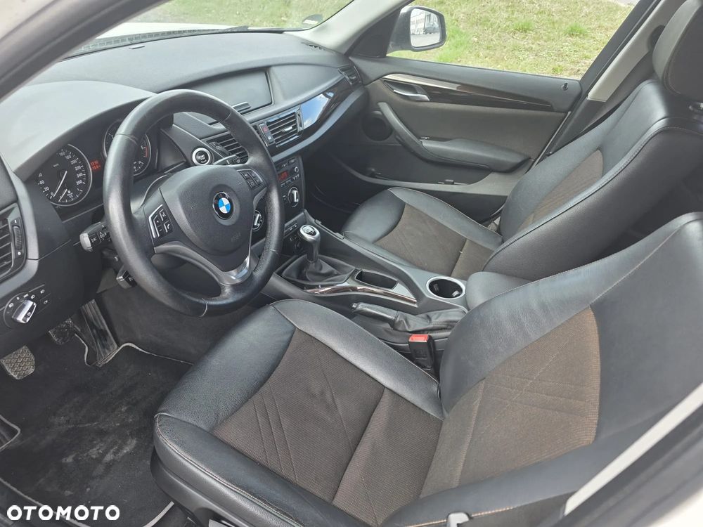 BMW X1 sDrive16d xLine - 7