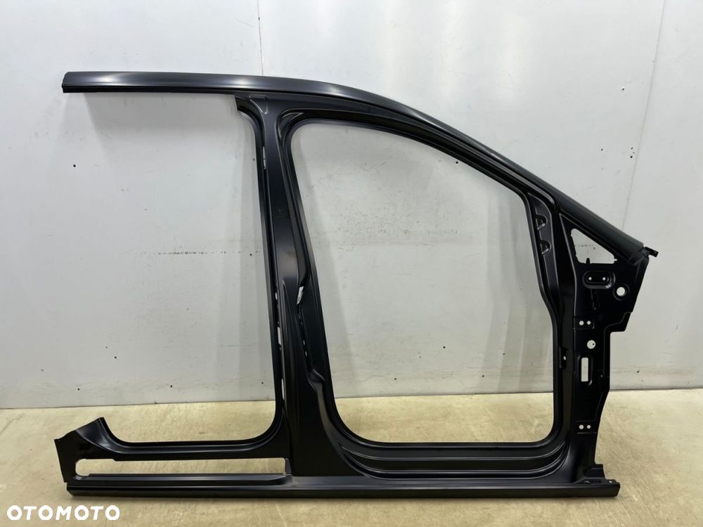 Poszycie VW Caddy 4 IV 2k Connect MK3 20r.- prawy słupek przedni rama drzwi bok poszycie próg - 1