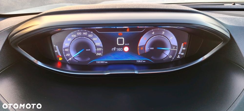 Peugeot 5008 - 36