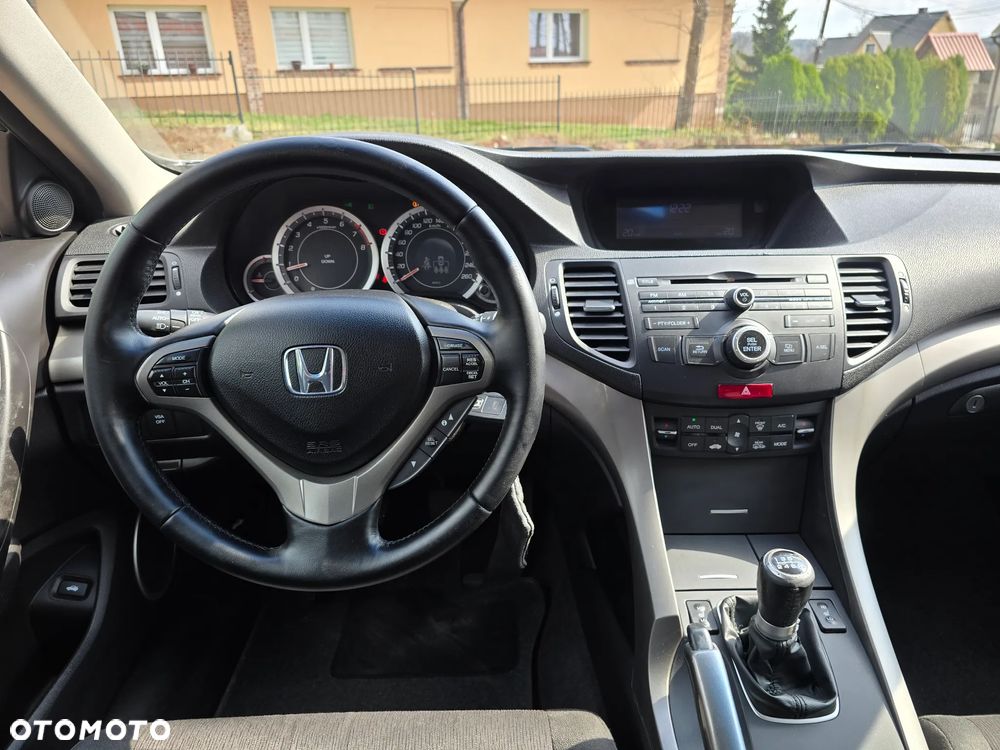 Honda Accord 2.0 Elegance Advantage - 24