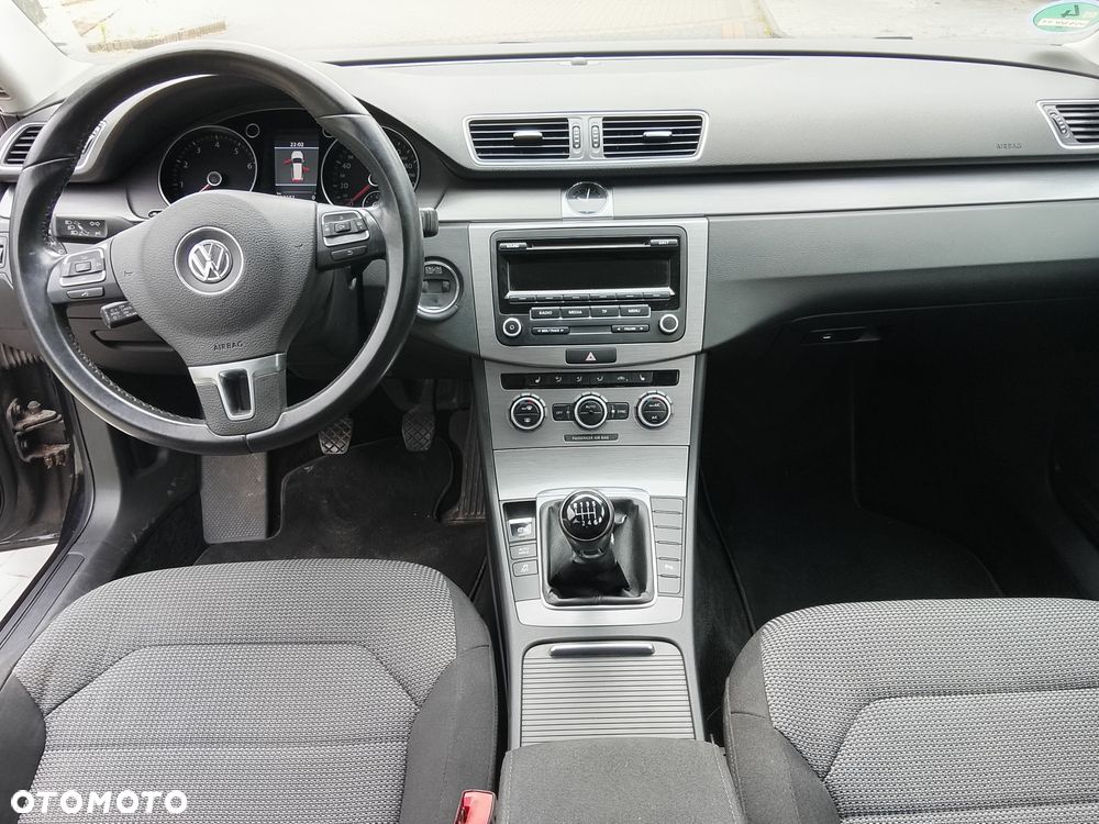 Volkswagen Passat - 6