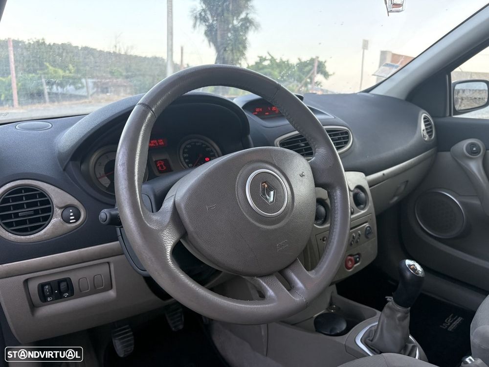 Renault Clio 1.2 16V Dynamique - 5
