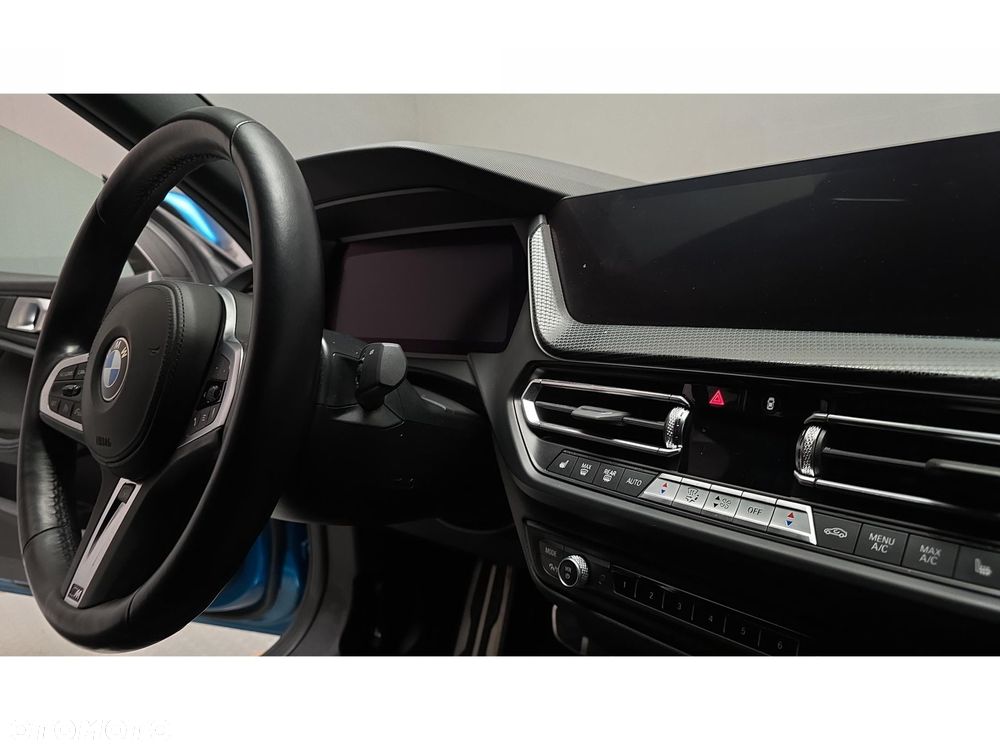 BMW Seria 2 218i M Sport - 28