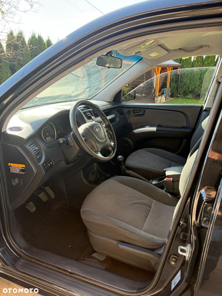 Kia Sportage 2.0 Tour - 20