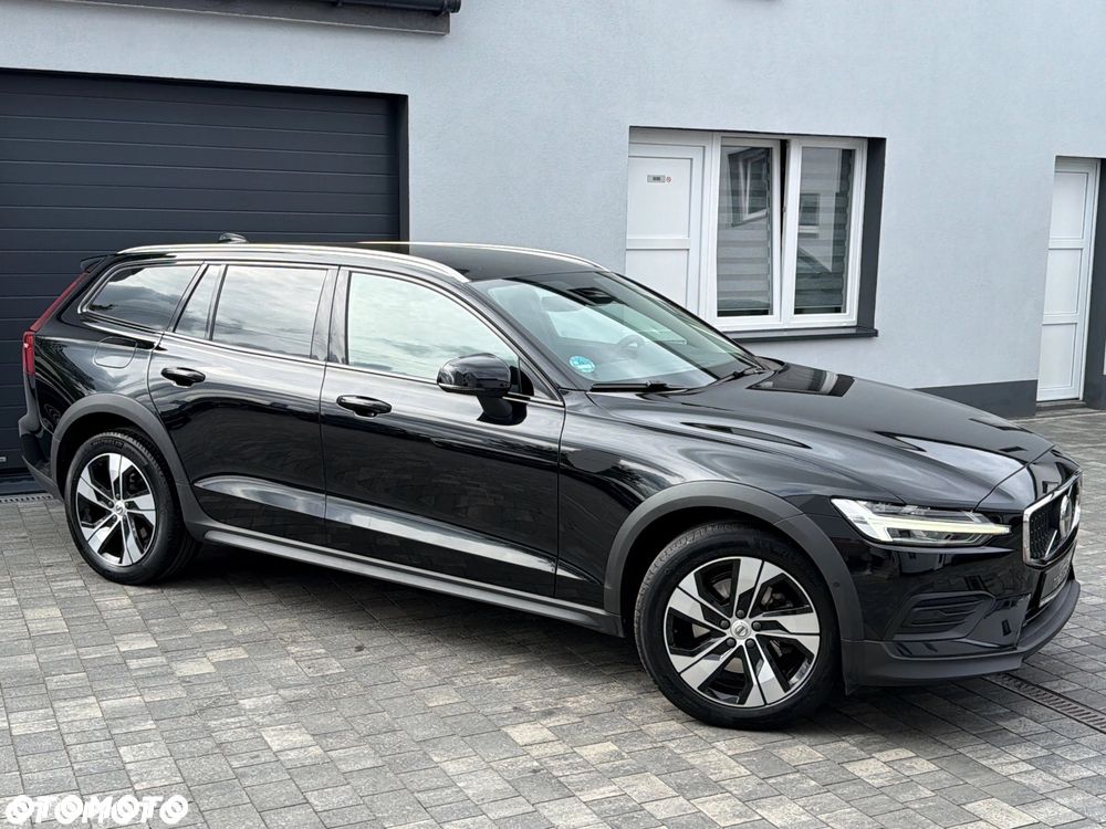 Volvo V60 Cross Country B4 D AWD Geartronic Pro - 26