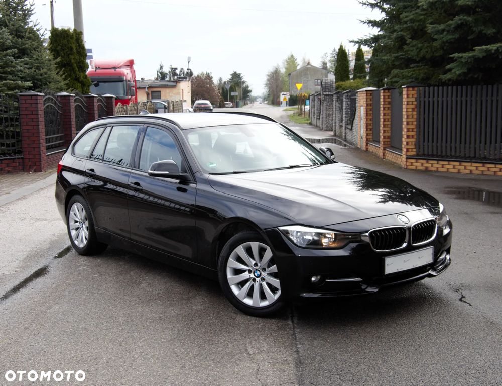 BMW Seria 3 316i Sport Line - 19