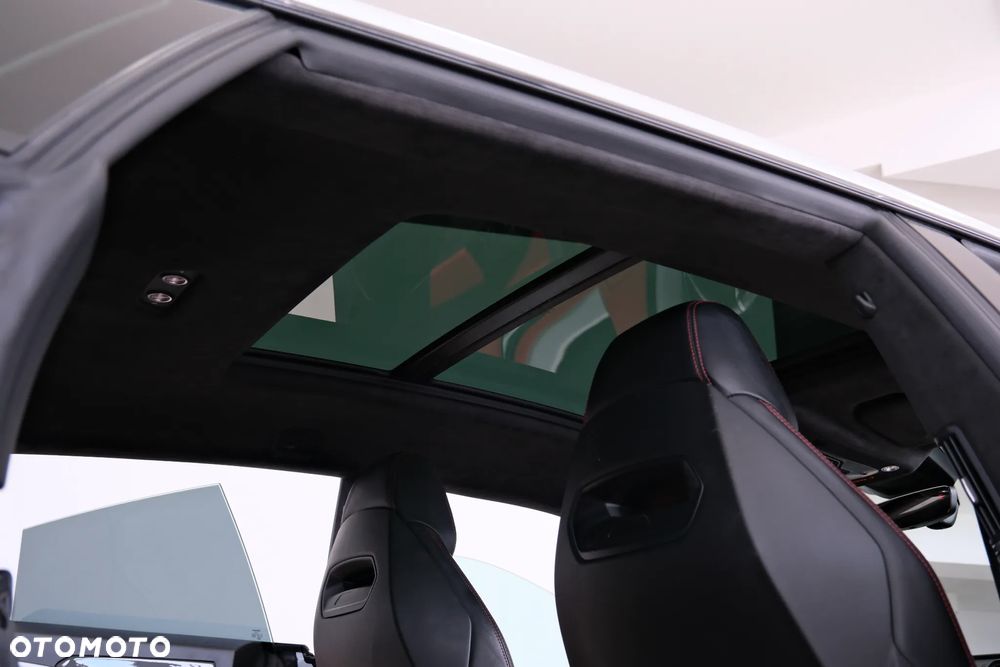 Lamborghini Urus - 36