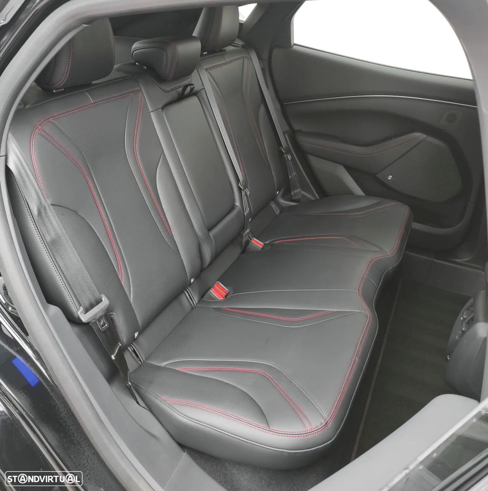 Ford Mustang Mach-E AWD PREMIUM - 25