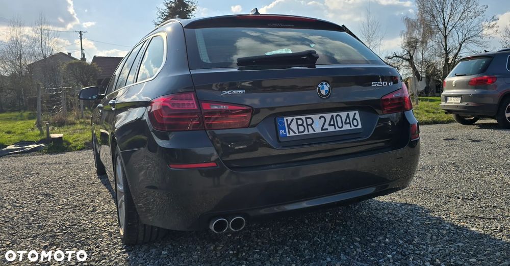 BMW Seria 5 520d xDrive - 5
