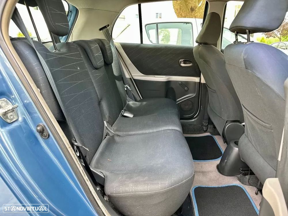 Toyota Yaris 1.0 VVT-i Sol AC+VSC - 15