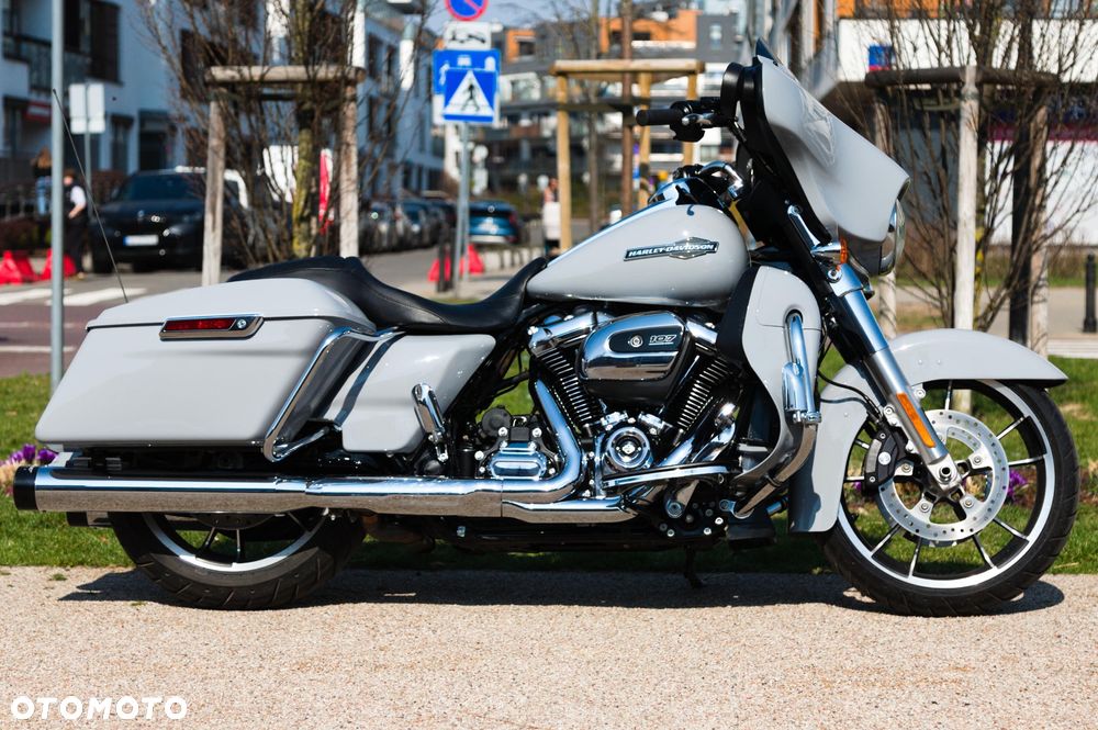Harley-Davidson Touring Street Glide - 3